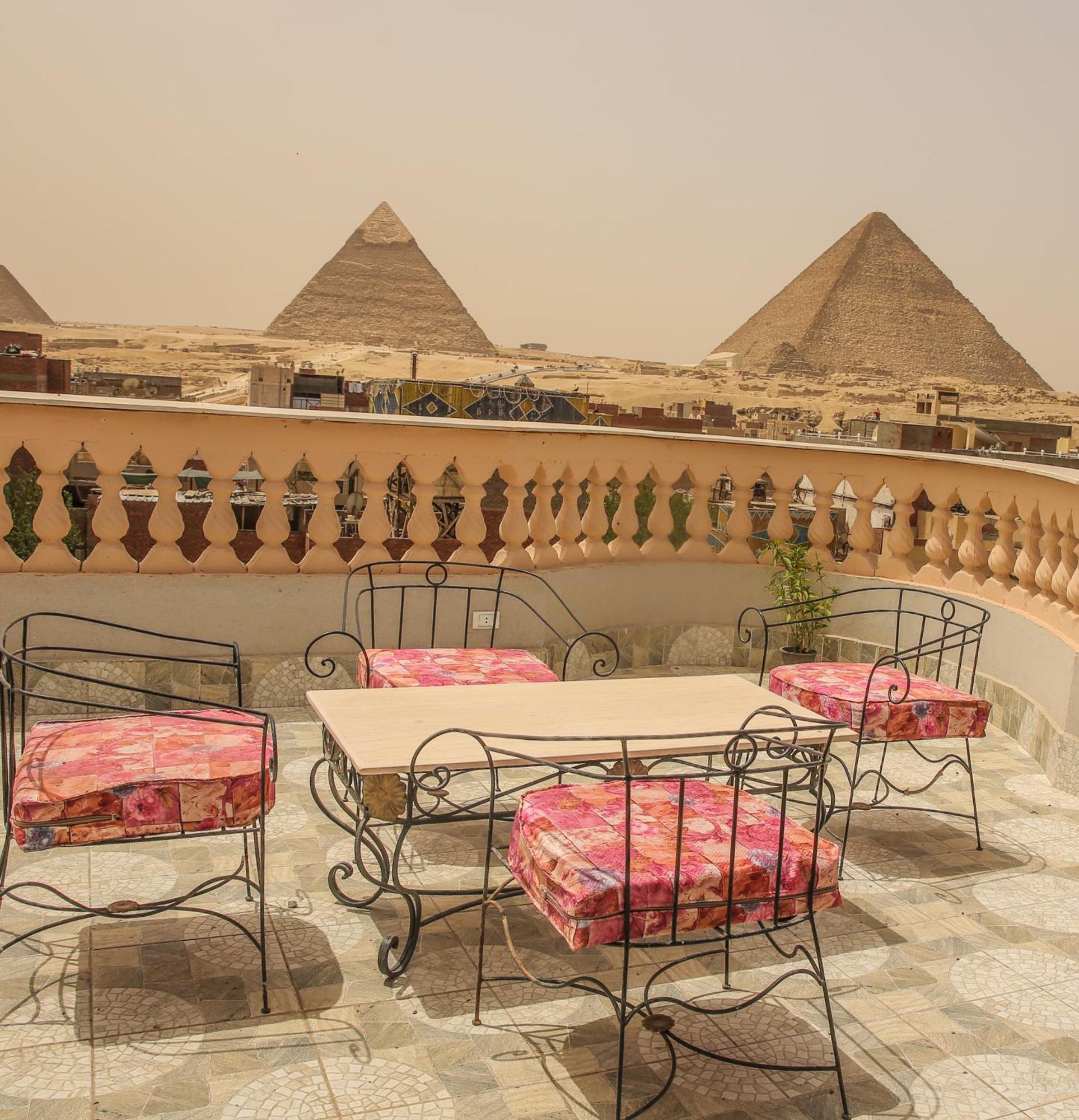 Kafret el-Gabal Queen Pyramids View Inn מראה חיצוני תמונה